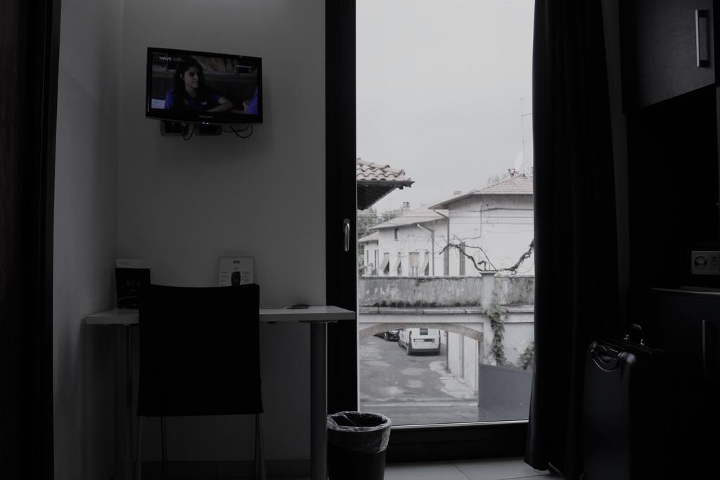 Hotel La Locanda Cadrezzate Bagian luar foto