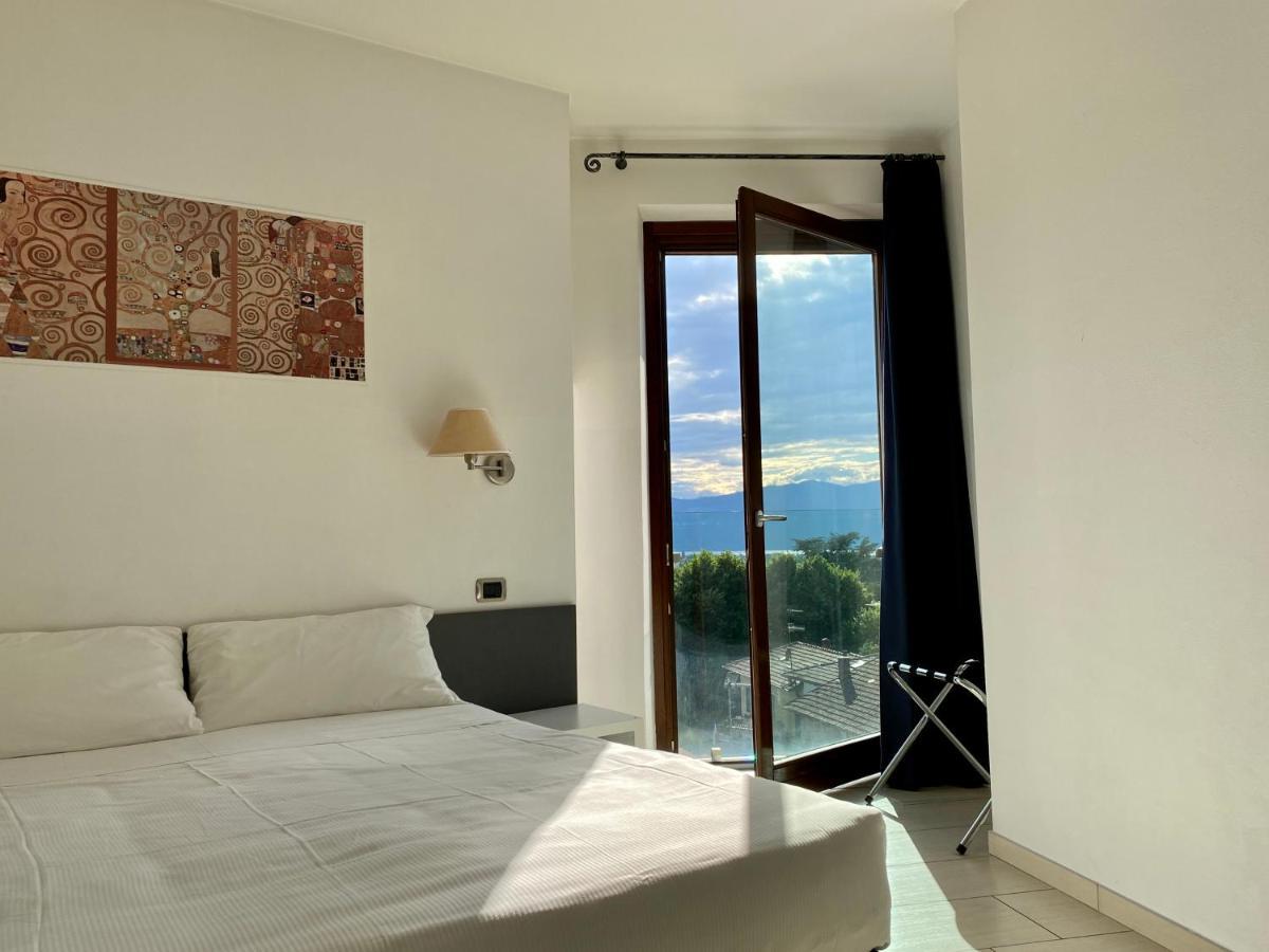 Hotel La Locanda Cadrezzate Bagian luar foto